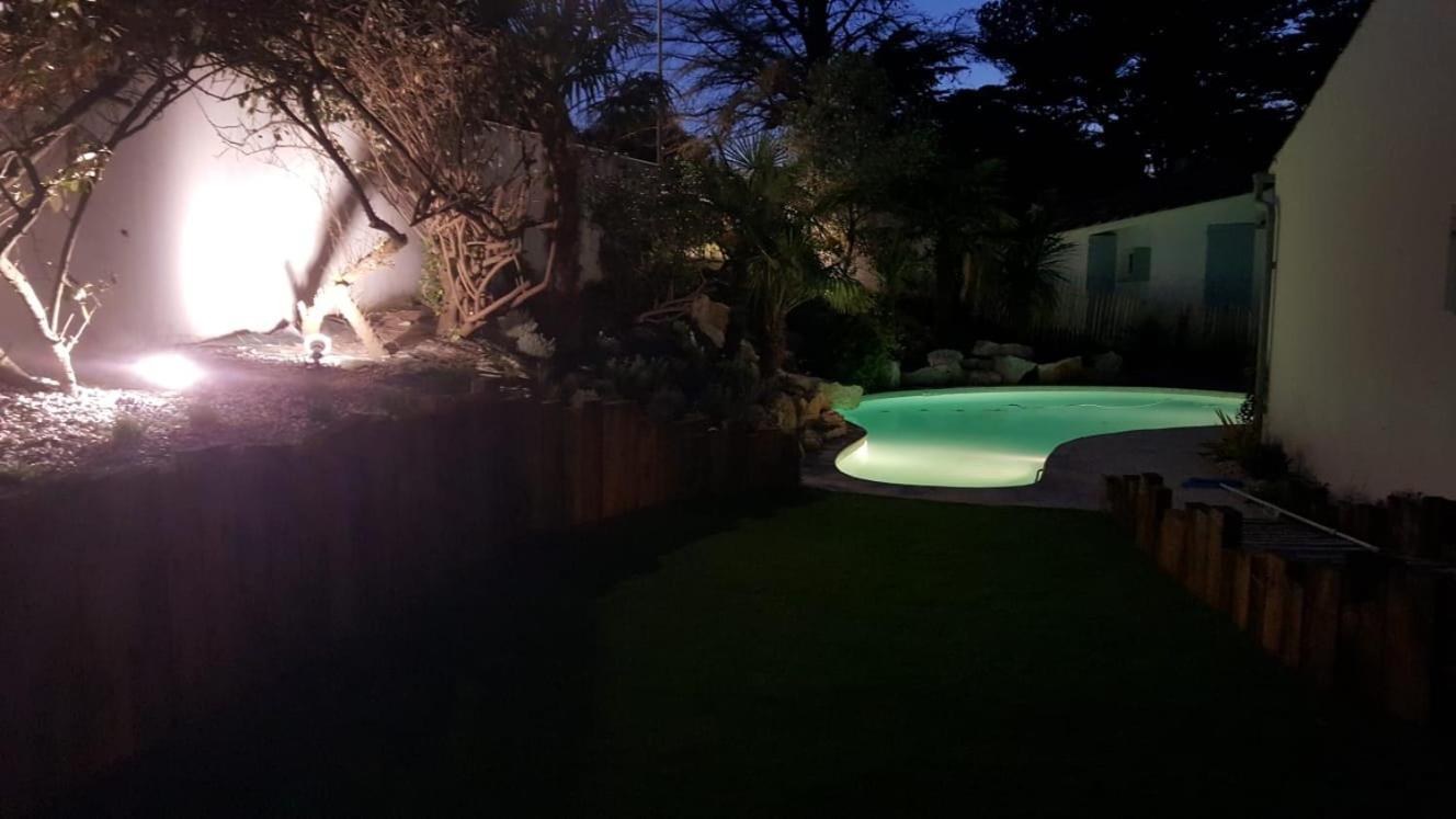 Tres Belle Villa Avec Piscine Le Bois-Plage-en-Re Bagian luar foto